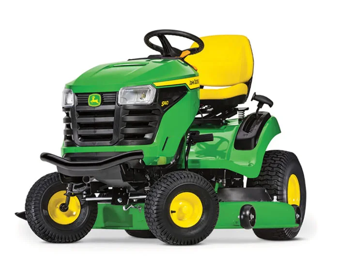 John Deere 100 Series Lawn Tractor S140